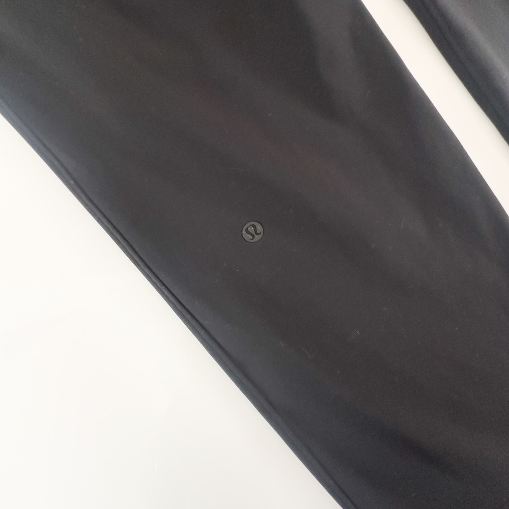 Lululemon On the Fly 7/8 Pant Black Luxtreme 10 - Picture 4 of 6